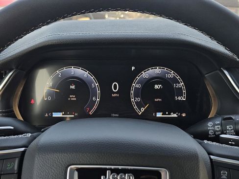 New 2025 Jeep Grand Cherokee L Limited AWD/4WD image 20