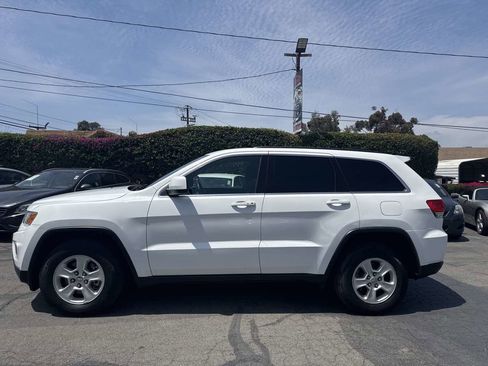 Used 2015 Jeep Grand Cherokee Laredo image 4