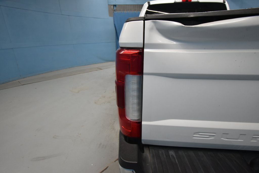 Used 2019 Ford F250 Lariat w/ Lariat Ultimate Package AWD/4WD image 47