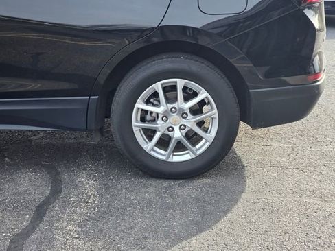 Used 2022 Chevrolet Equinox LT image 11