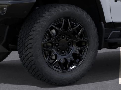 New 2026 GMC Hummer EV 4x4 Crew Cab w/ LPO, Dark Essentials Package image 9