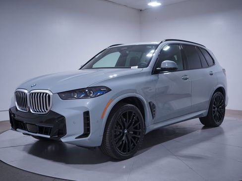New 2026 BMW X5 sDrive40i w/ M Sport Package image 1