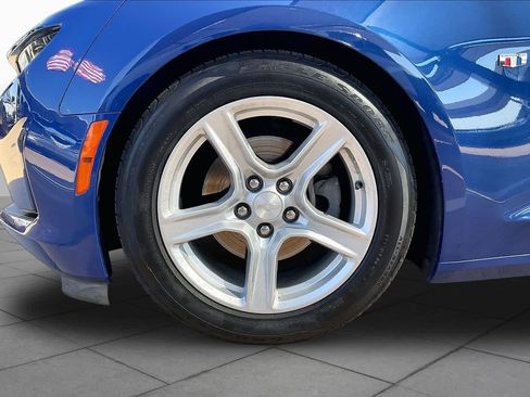 Used 2020 Chevrolet Camaro LT RWD image 11