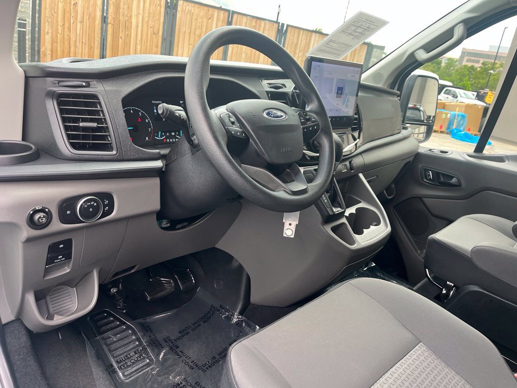 Used 2025 Ford Transit 350 XLT RWD image 18