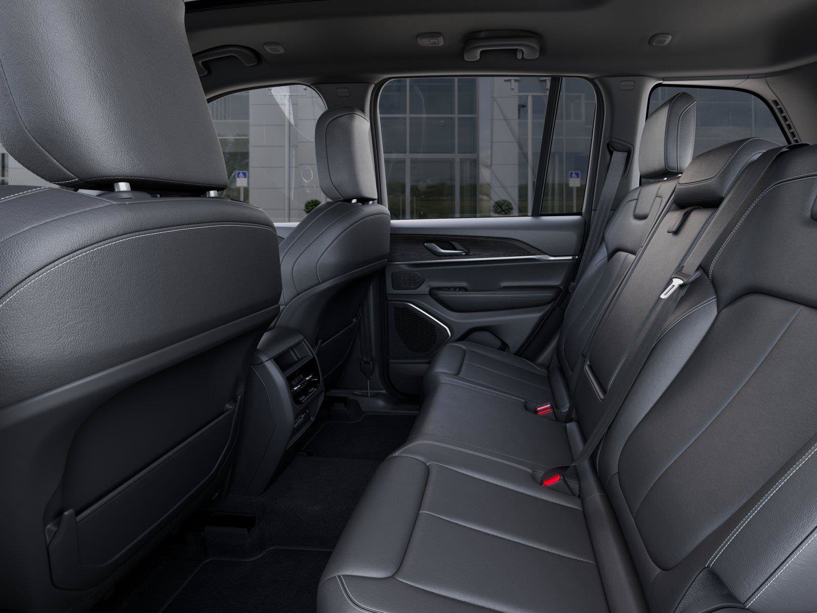 New 2025 Jeep Grand Cherokee Limited w/ Black Appearance Package AWD/4WD image 23
