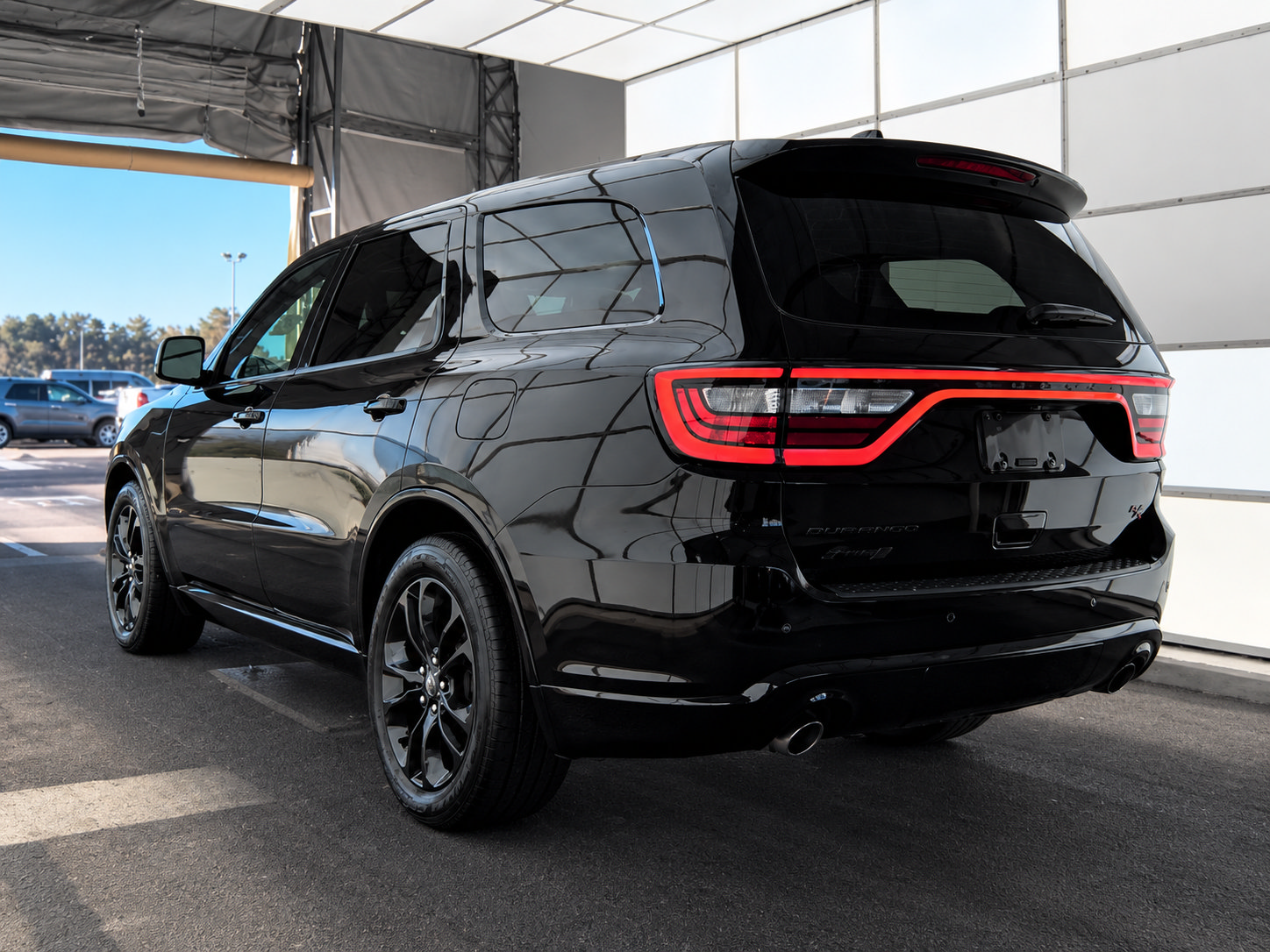 Used 2021 Dodge Durango R/T w/ Technology Group AWD/4WD image 5