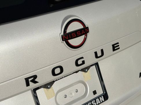 New 2026 Nissan Rogue Rock Creek image 7