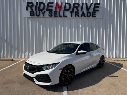 Used 2019 Honda Civic Sport image 1