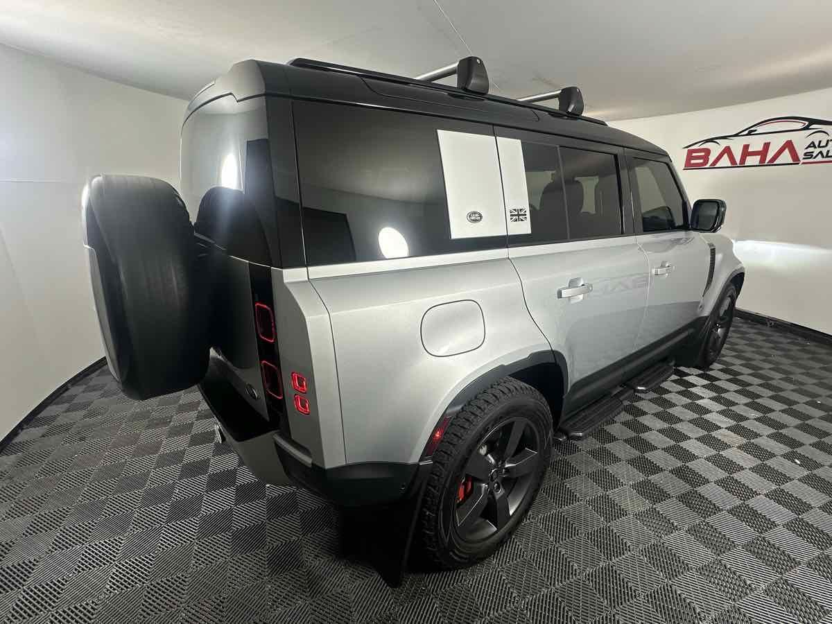 Used 2020 Land Rover Defender 110 SE AWD/4WD image 8