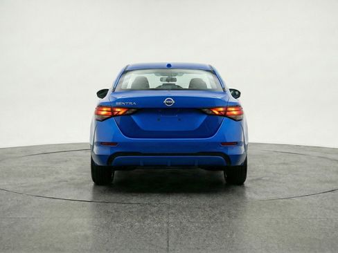 Used 2025 Nissan Sentra SV image 7