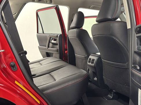 Used 2024 Toyota 4Runner TRD Off-Road Premium image 17