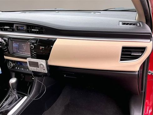 Used 2016 Toyota Corolla L image 21