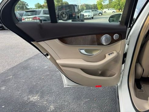 Used 2015 Mercedes-Benz C 300 4MATIC Sedan image 15