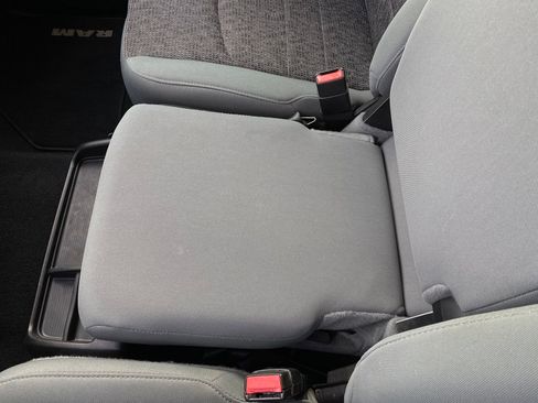 Used 2019 RAM 1500 Big Horn image 22