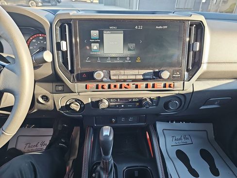 Used 2025 Nissan Frontier PRO-4X image 24
