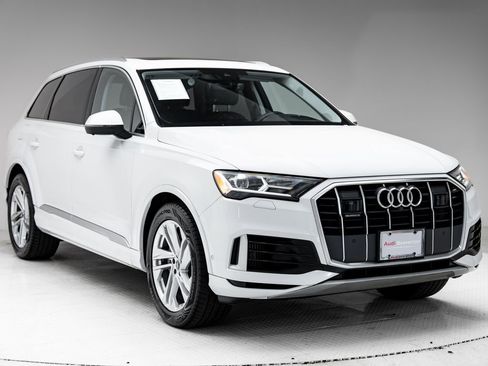 Used 2023 Audi Q7 3.0T Prestige w/ Prestige Package AWD/4WD image 31