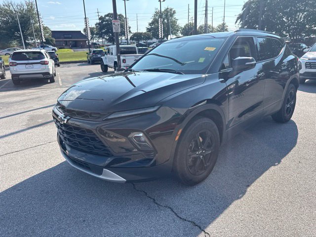Used 2023 Chevrolet Blazer LT w/ Midnight/Sport Edition FWD image 8