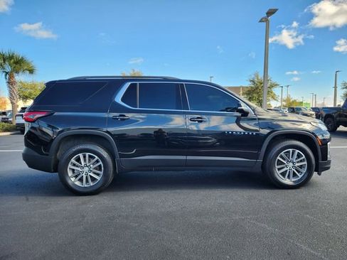 Used 2023 Chevrolet Traverse LT image 7