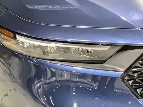 Used 2024 Honda Accord EX image 10