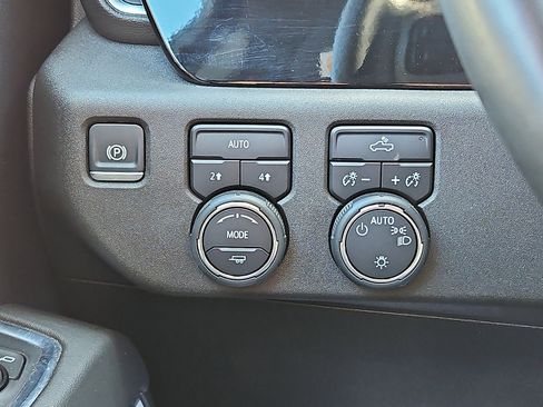 Certified 2024 Chevrolet Silverado 1500 LT image 24