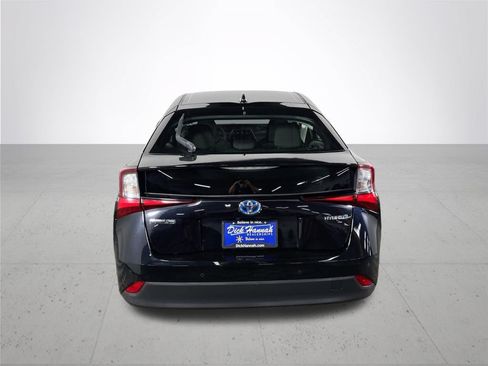 Used 2021 Toyota Prius LE FWD image 7
