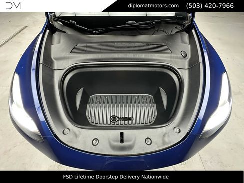 Used 2020 Tesla Model Y Long Range image 42