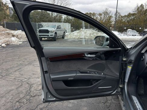 Used 2011 Audi A8 L 4.2 image 19