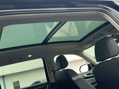 New 2026 Volkswagen Atlas Peak Edition image 14