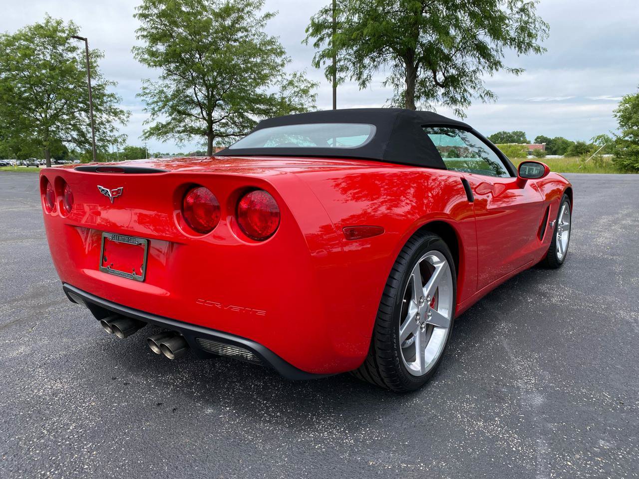 Used 2005 Chevrolet Corvette Convertible w/ Preferred Equipment Group RWD image 10