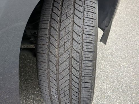 Used 2019 Cadillac Escalade Luxury image 11