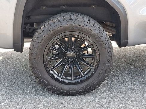 Used 2024 GMC Sierra 1500 AT4X AWD/4WD image 27