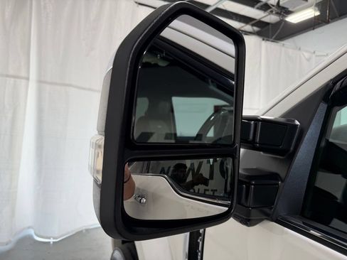 Used 2022 Ford F450 Platinum w/ FX4 Off-Road Package AWD/4WD image 19