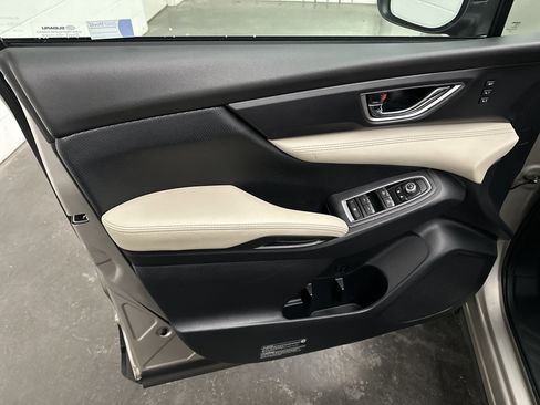 Used 2020 Subaru Ascent Limited w/ Popular Package #4 image 17