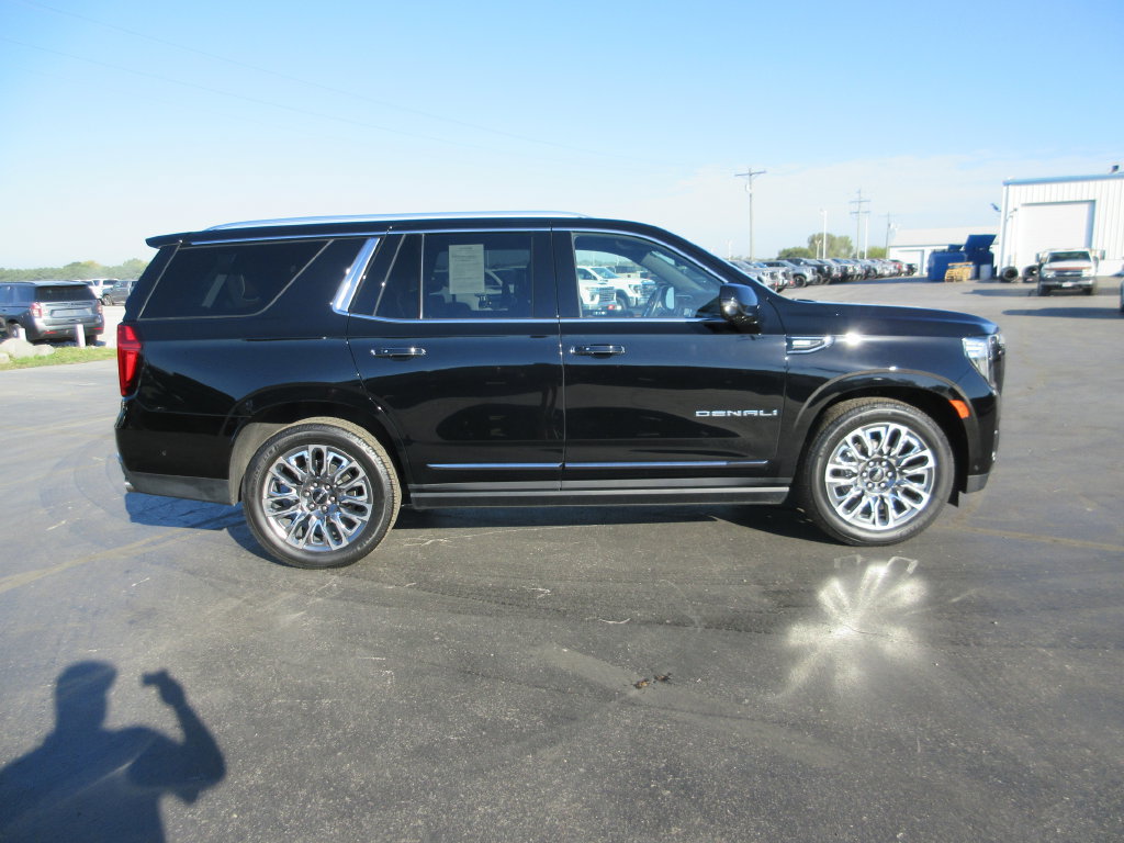 Certified 2024 GMC Yukon Denali Ultimate AWD/4WD image 5