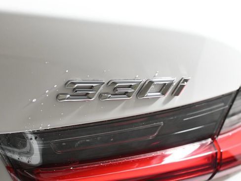 New 2026 BMW 330i xDrive Sedan w/ M Sport Package image 39