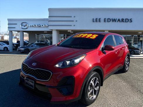 Used 2020 Kia Sportage LX image 1