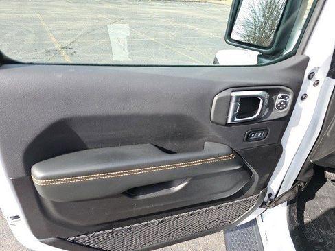 Used 2024 Jeep Wrangler Sahara w/ Technology Group image 21