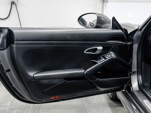 Used 2022 Porsche 718 Cayman image 44