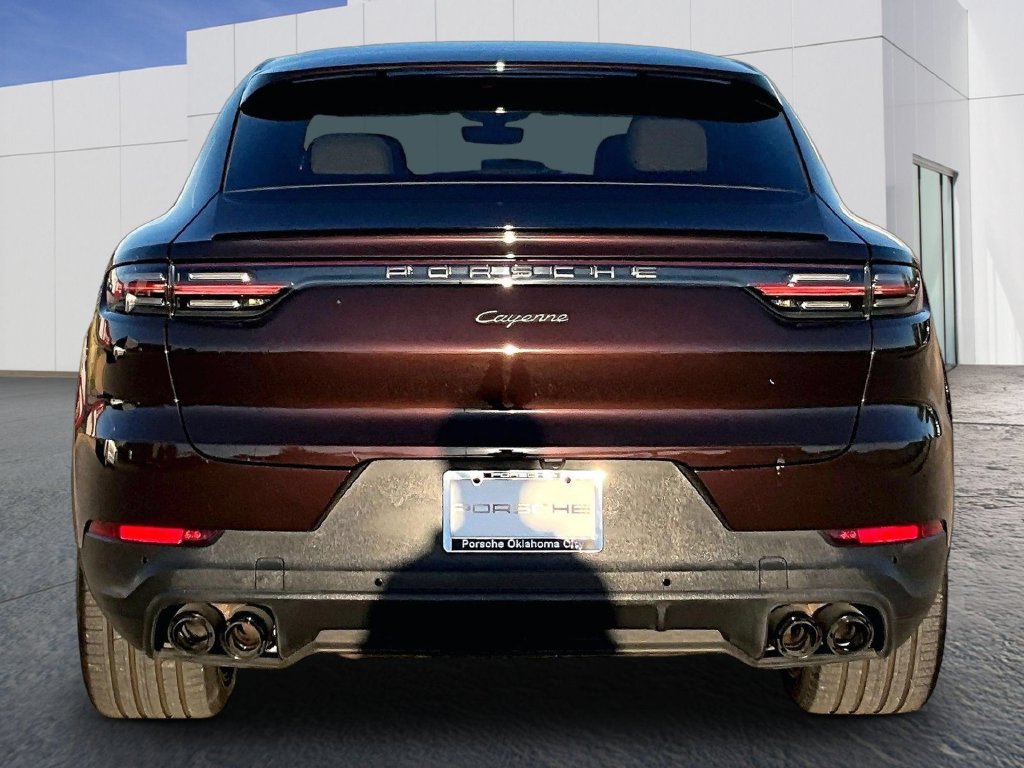 Used 2022 Porsche Cayenne Platinum Edition AWD/4WD image 6
