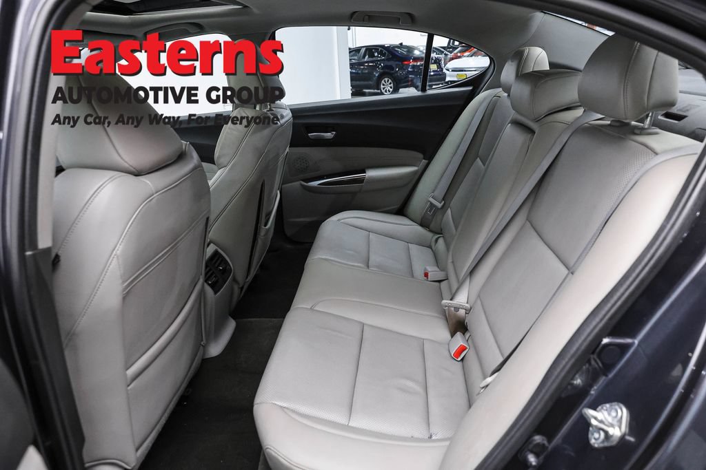 Used 2015 Acura TLX w/ Technology Package FWD image 22
