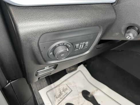 Used 2024 Jeep Grand Cherokee L Limited w/ Luxury Tech Group II image 16