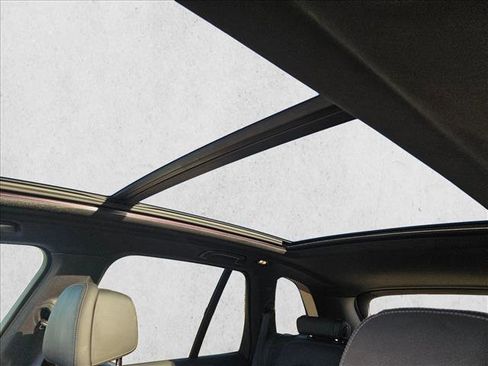 Used 2020 BMW X5 sDrive40i w/ Luxury Seating Package image 17