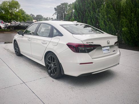 Used 2026 Honda Civic FWD Hybrid Sedan image 8