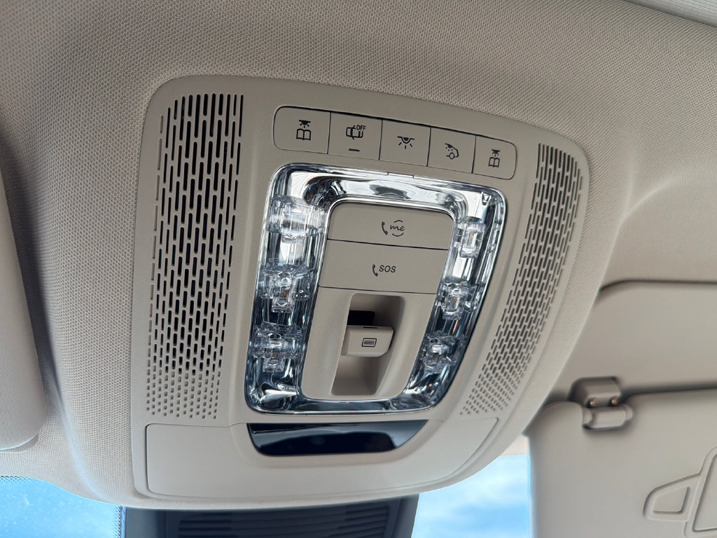 Used 2022 Mercedes-Benz GLS 450 4MATIC image 25