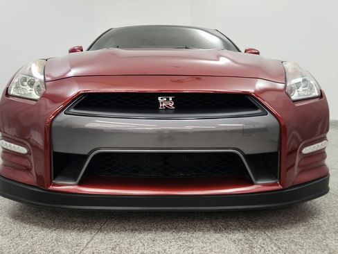 Used 2015 Nissan GT-R Premium AWD/4WD image 10