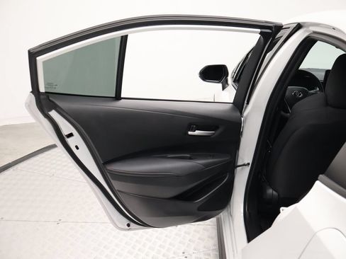 Certified 2024 Toyota Corolla SE FWD image 21