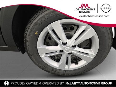 New 2025 Nissan Kicks Play S image 11