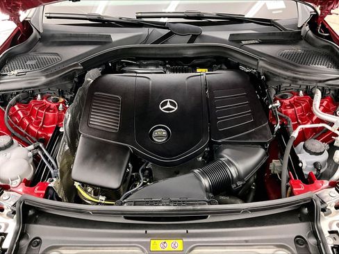 Certified 2024 Mercedes-Benz GLC 300 image 9
