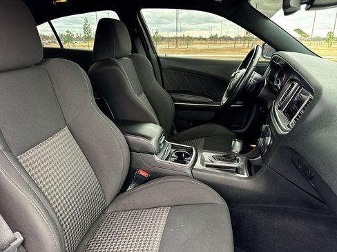 Used 2019 Dodge Charger R/T RWD image 23