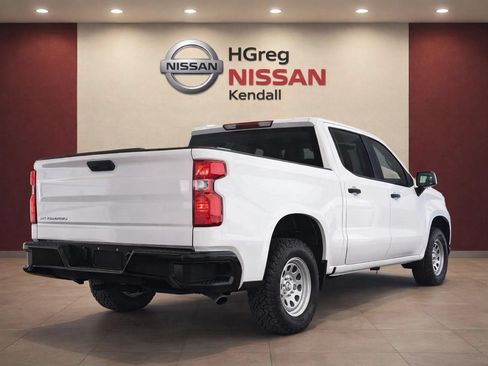Used 2021 Chevrolet Silverado 1500 W/T AWD/4WD image 4